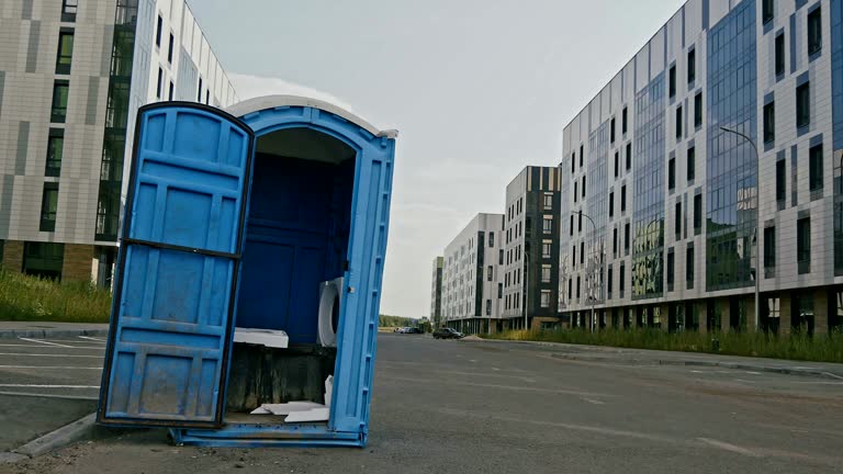 Types of Portable Toilets We Offer in Farmingdale, NJ